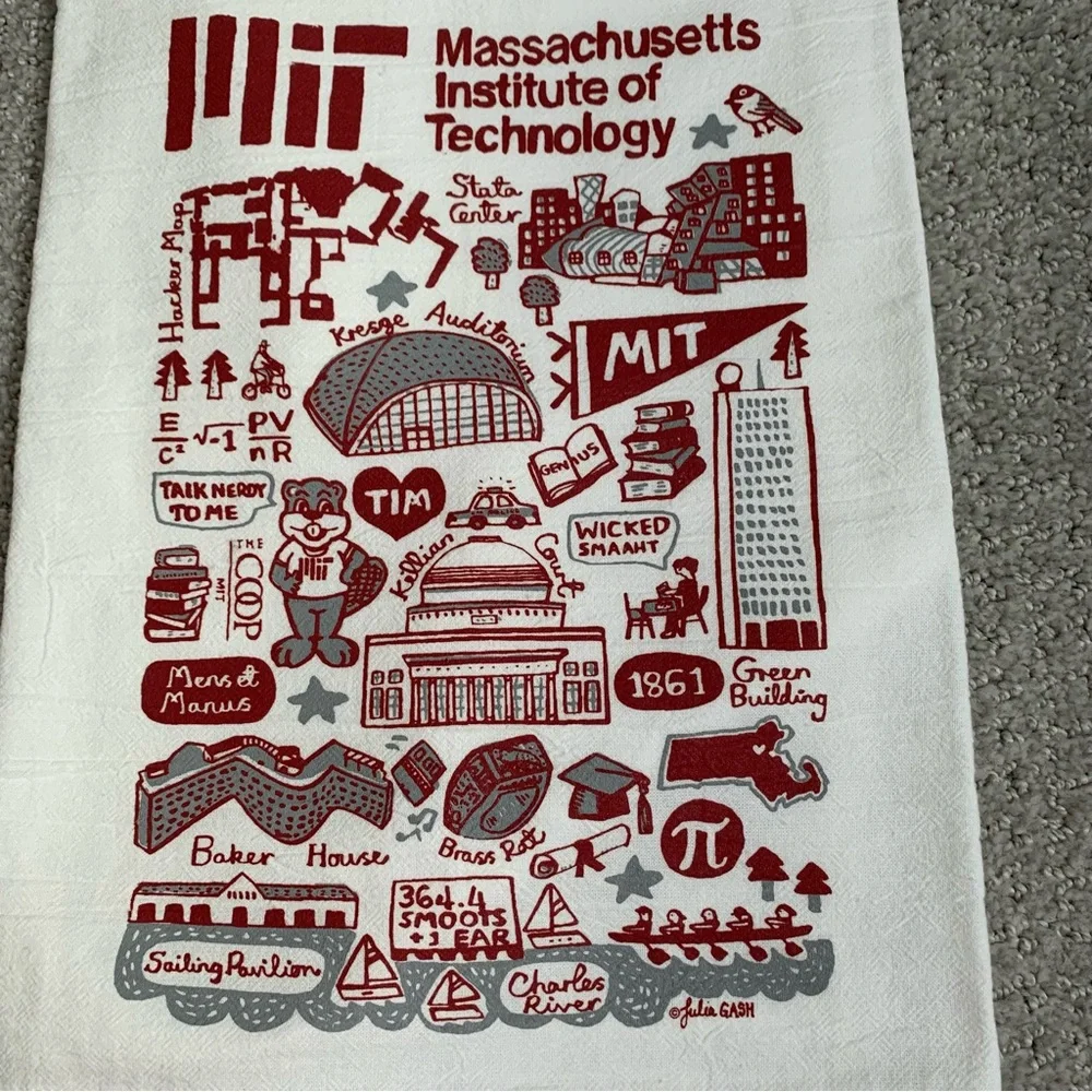 NWT MIT Collegiate Souvenir Kitchen Towel Alum Gift 30 X 28 100% Organic Cotton